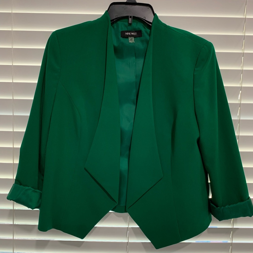 Nine West green blazer, size 8